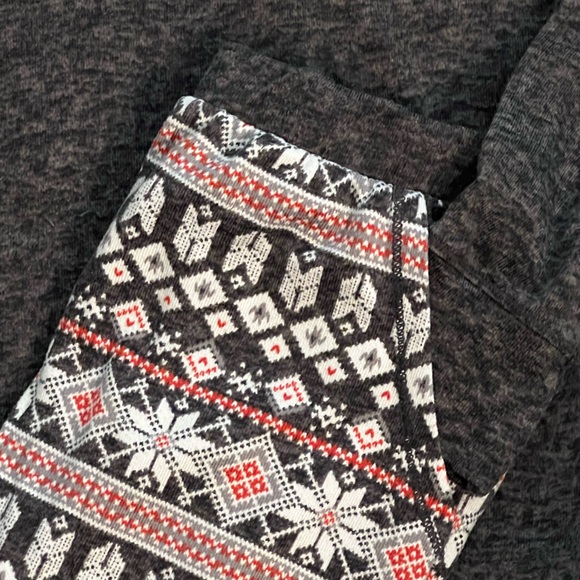 Cuddl Duds Women’s S Pajama Set - Black White Red - Picture 8 of 8